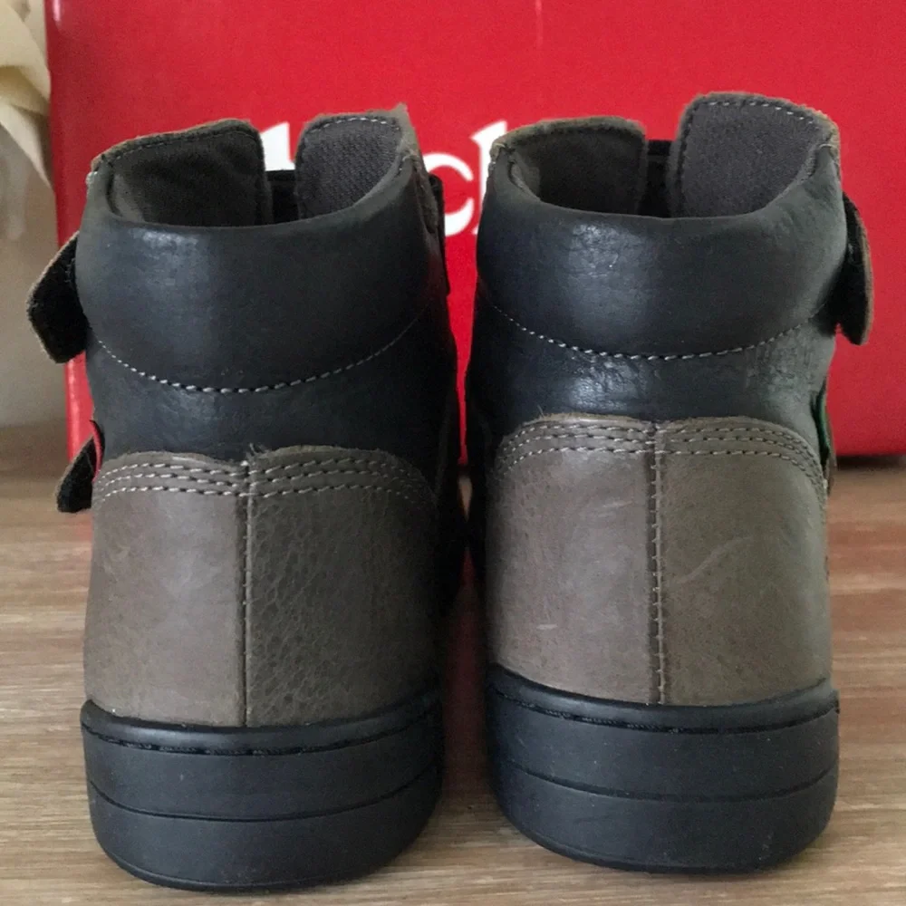 kICKERS BOOTS